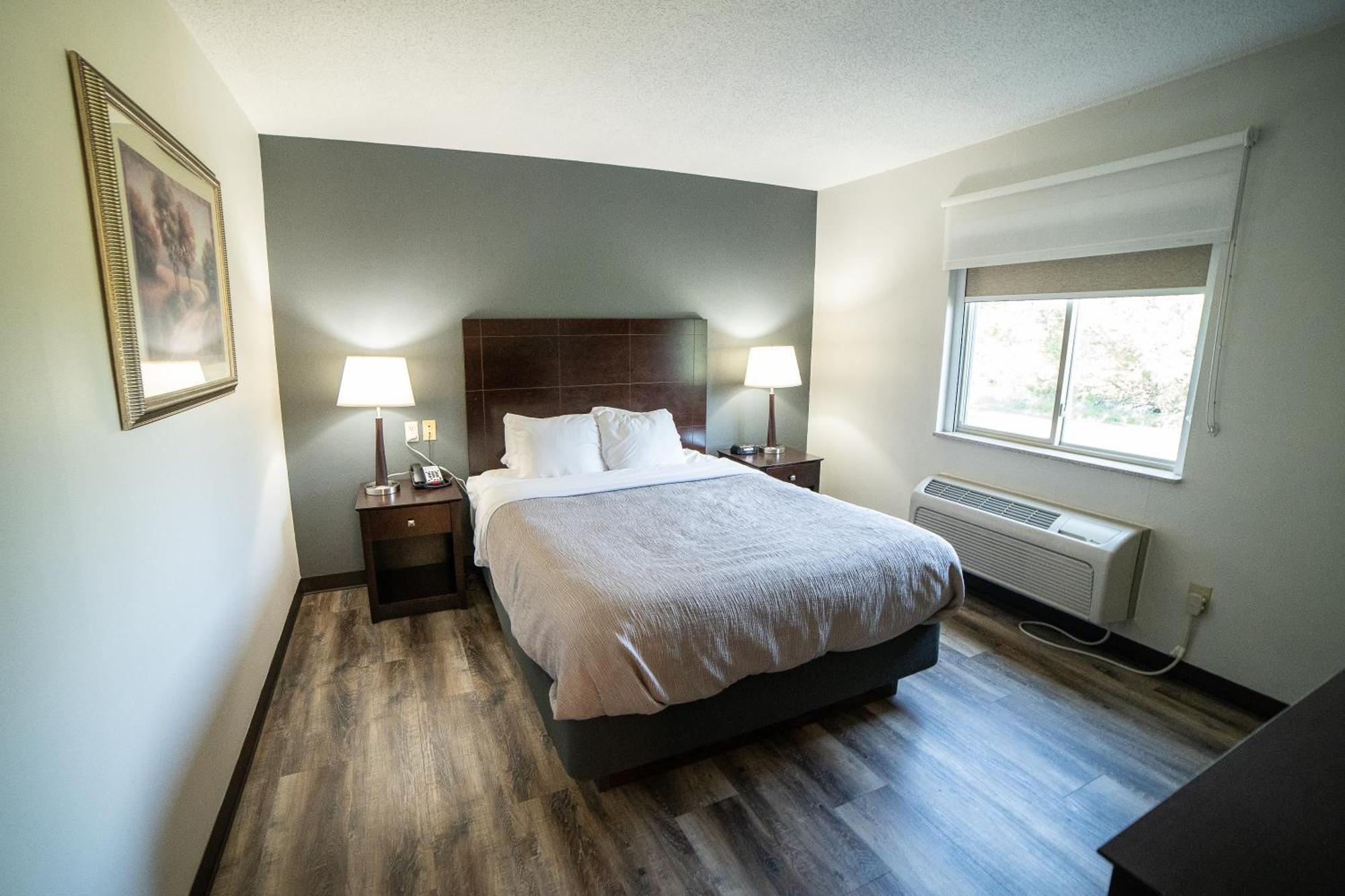 Quality Inn & Suites Watertown Near Prairie Lakes Ice Arena Εξωτερικό φωτογραφία
