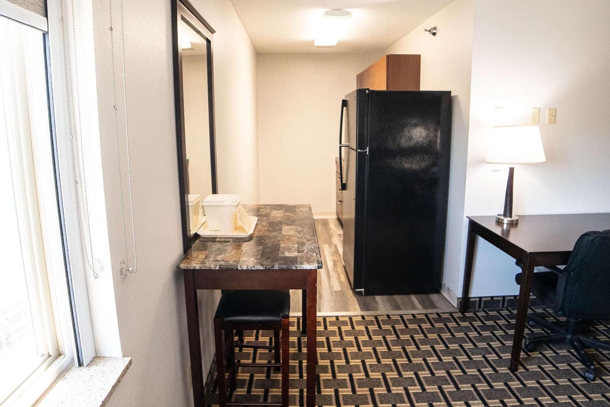 Quality Inn & Suites Watertown Near Prairie Lakes Ice Arena Εξωτερικό φωτογραφία