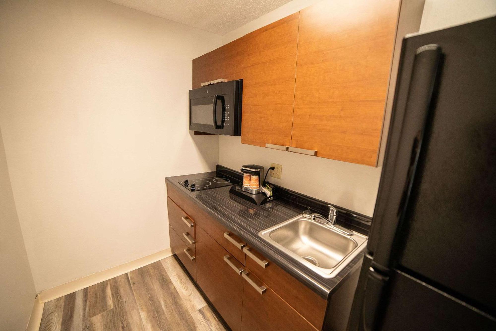 Quality Inn & Suites Watertown Near Prairie Lakes Ice Arena Εξωτερικό φωτογραφία